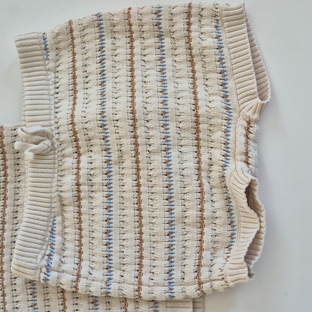 Old Navy Striped Knit Baby Set - Picture 2 of 8